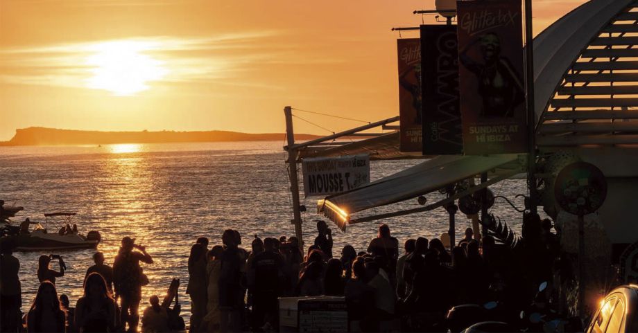 Opening of Café Mambo in April 2025